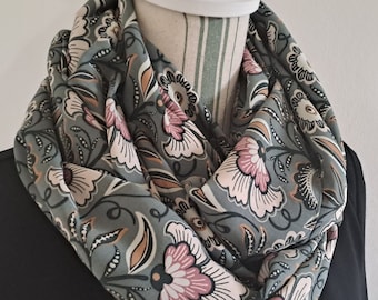 Women's snood Indian water green flowers - Double wrap around neck - Floral scarf - Elegant scarf - Mother's Day