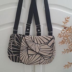 Sac besace jacquard nymphéas fond beige