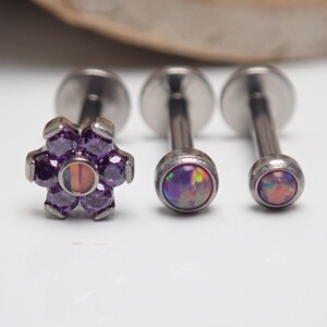 Set di 3 piercing all’impianto in titanio con opale di lavanda reale e CZ viola, 18 g, 16 g, 14 g