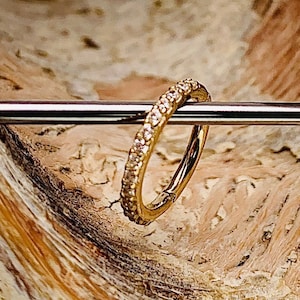 8mm 14k Gold & Kristall Klappklicker Ring 16g (1.2mm) Septum, Daith, Helix, Knorpel, Tragus, seitlich gesetzt cz
