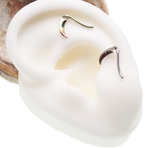 Internally Threaded 3D SCYTHE ,  Implant Titanium Flatback Piercing 18g, 16g, 14g, pinner, helix, lobe, labret stud Sold in singles