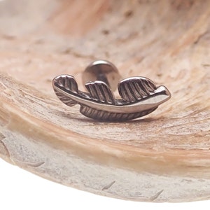 Feather Implant Titanium Flatback Piercing 18g, 16g, 14g