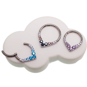 Implant titanium cute CZ  Heart-Point 8mm, 10mm Titanium Clicker · Daith/Helix/Septum/ Nose piercing   · 16g