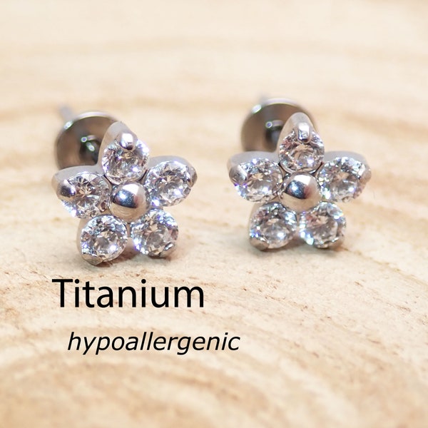 Implant grade Titanium metal flower earrings with zircon crystals, 100% Hypoallergenic, Sensitive ear, anodizing avaible 20g PAIR