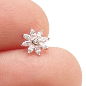 14k Gold CZ Daisy Flower Push-fit mit Titanbasis, Lippenmuschel, Helix, Tragus flacher Rücken Piercing