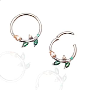 16g Gold/ silver Hinged clicker with Emerald green & Champagne CZ , Septum, Daith, Helix, 16g 8mm or 10mm - hallmark stamped