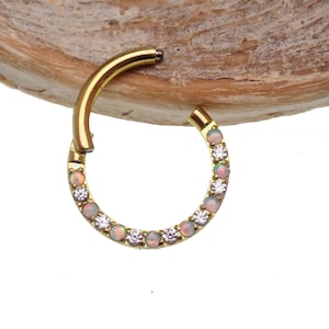 CZ incolore anodisée or et opale blanche 8 mm, cliquet en titane 10 mm · Daith/cartilage/hélice/septum/smiley · 16 g