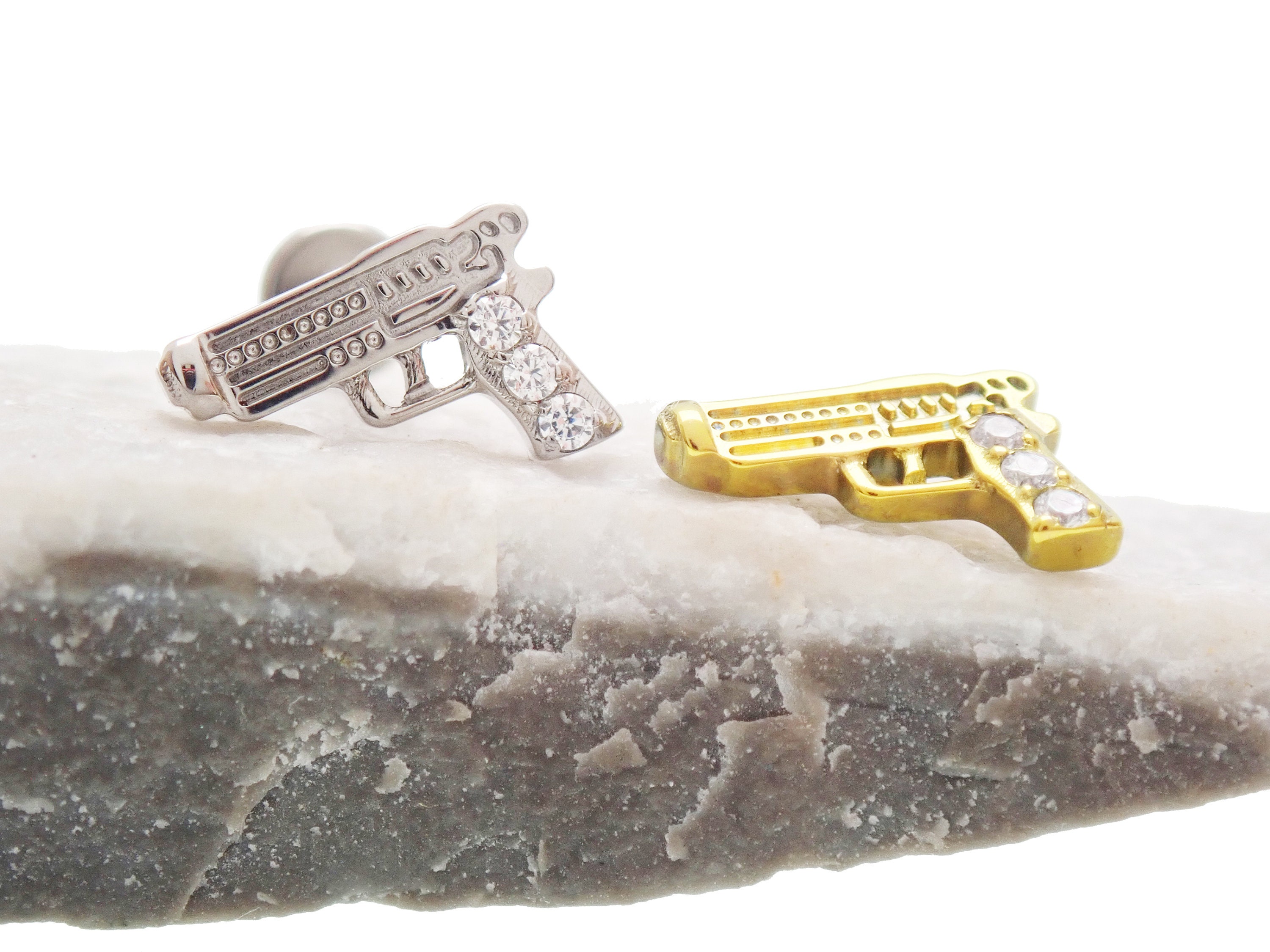 Pistola com rosca interna e CZ, piercing Flatback de titânio para implante 18g, 16g, 14g, pinner, hélice, lóbulo, tragus Vendido em unidades