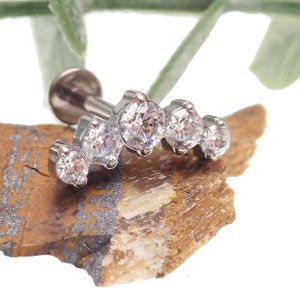 IMPLANT Grade Titanium CZ blaze  Threadless Earring Cartilage Helix Conch Jewelry Push In Labret Stud Flat Back Earring 20g 18g 16g 14g