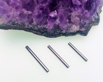 14g Titanium Internally Threaded  Barbell ( Nipple, Tongue, Cartilage, Etc..)