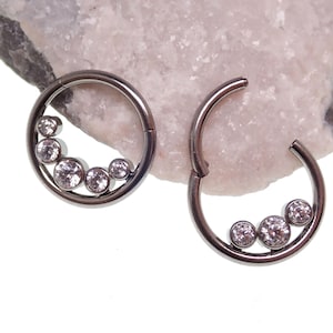 Inverted 3-Stone/5-Stone CZ 10mm Titanium Clicker · Septum/Helix/Daith/Conch · 16g