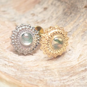 Moss Agate Implant Grade Titanium Push Fit Flatback Piercing 14g, 16g, 18g, 20g, natural stone, helix, lip, ear, cartilage