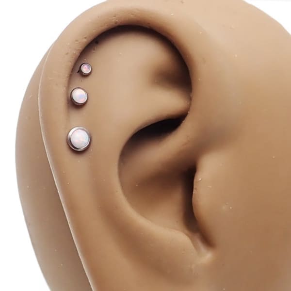 Titanium White Opal Flatback Piercing, 18g 16g 14g