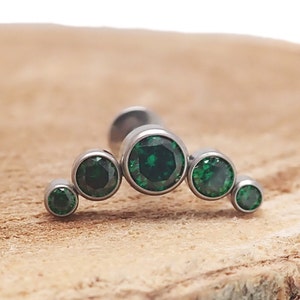 Green Emerald CZ Cluster Implant Titanium Flatback Piercing 18g, 16g, 14g