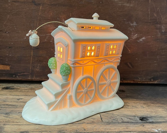 Vintage 1995 My Woodand Wagon  By Turtle Creek 26239 Parked In Robins Nest Thicket Springtime Stories of Snowbunnies Dept 56 RETIRED