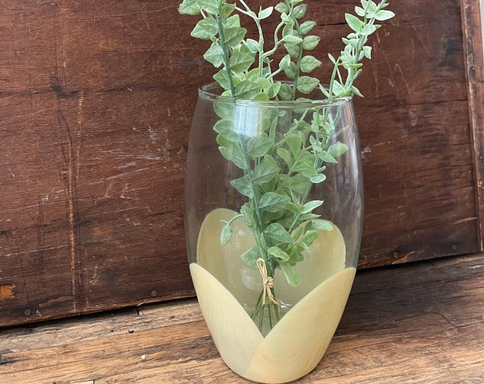 Yellow and Clear Floral Daffodil Spring Vase