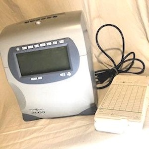 パンチクロック ピラミッド 2600 電子タイムレコーダー、ヴィンテージ 廃盤