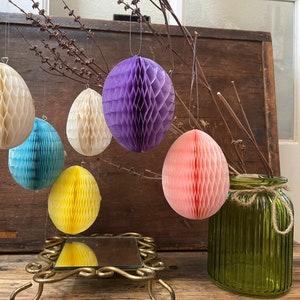 Vintage Easter Decoration, Honeycomb Egg, Hallmark Easter Decorations with or without Gold Embellishments, Party Decorations, Wedding Decor