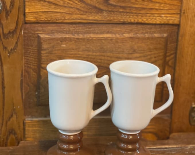Vintage Set of 2 Hall Pedestal Irish Coffee Cappuccino mugs 1970s Diner Mugs