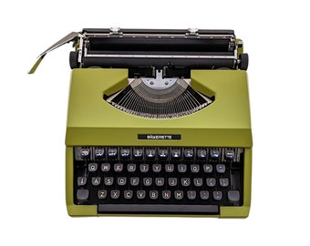 AUSVERKAUF!* Vintage Silverette Silver Seiko Schreibmaschine aus den 1980er Jahren in gutem, funktionsfähigem Zustand Vintage Schreibmaschine, grüne Farbe, QWERTY.