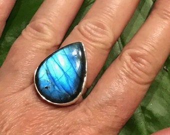 Natural Labradorite Ring, Labradorite Silver Ring, Labradorite Ring, Labradorite Statement Ring, Labradorite Ring For Her, Boho Ring for Her