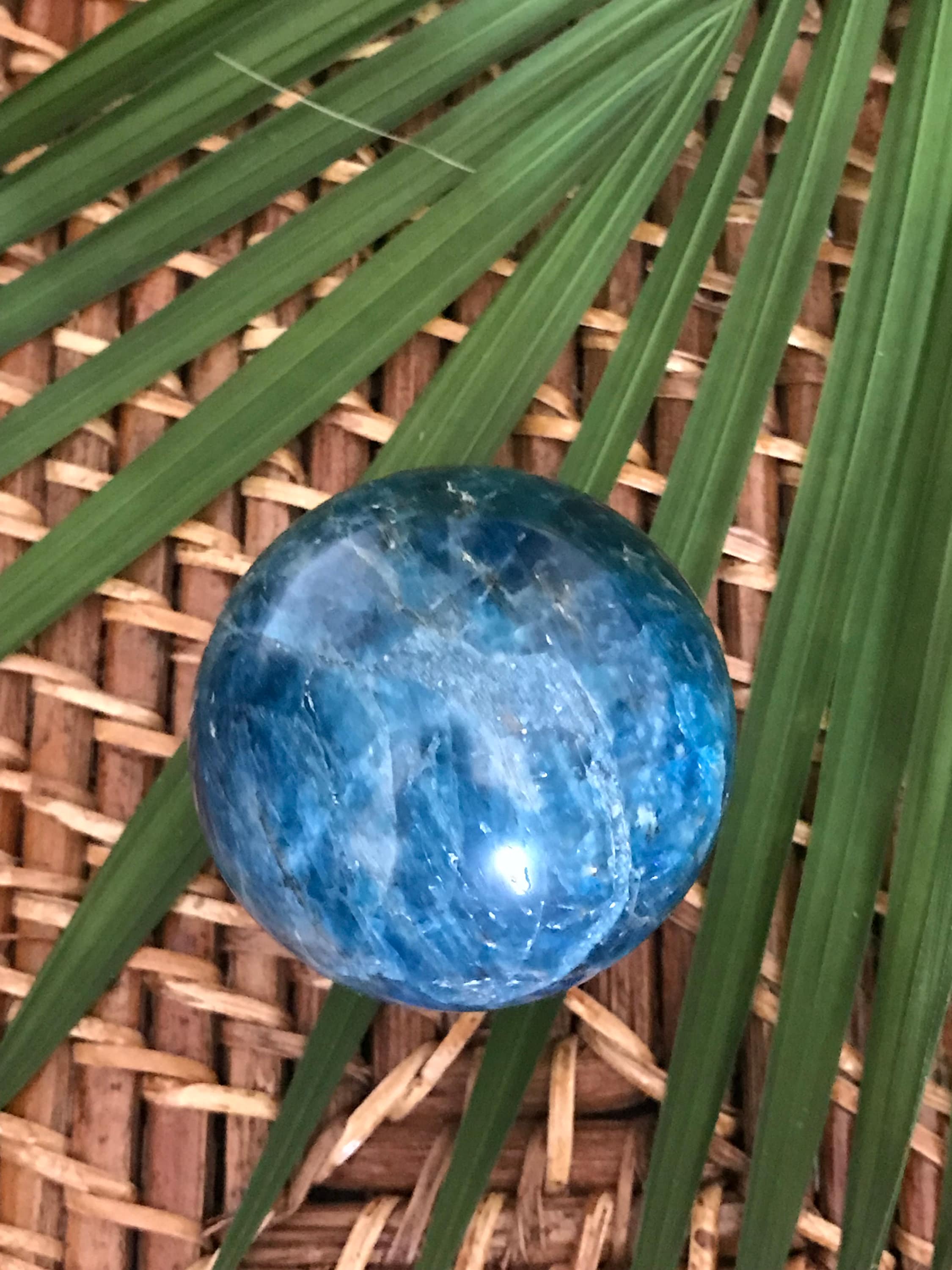 Apatite Crystal Sphere, Metaphysical Crystal, Healing Crystal, Altar Tools, Crystal Ball, Blue Crystal, Spiritual Guidance Stone