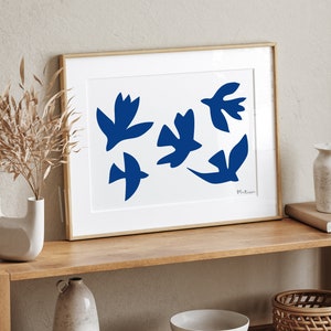 Stampa blu di Matisse, decorazione da parete, uccelli volanti di Matisse, stampa artistica bianco-blu, arredamento moderno per la casa, regalo per la casa, ornamento blu navy