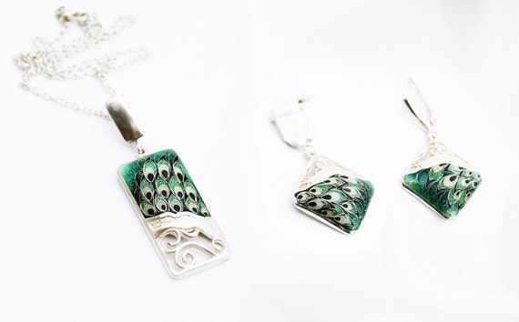 Pendentif émaillé Paon Occasion - Très Bon état, Bijou Fantaisie Coloré