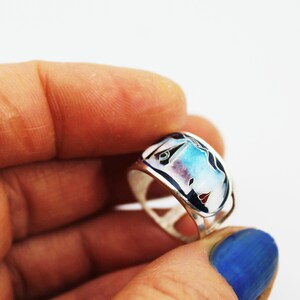 Kiss, ring. Cloisonne enamel, handmade jewelry, unique, sterling silver