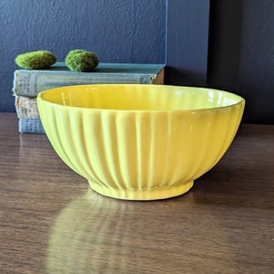 Vintage Bright Yellow Haeger Pottery Ribbed Oval Planter, Vintage Yellow Textured Indoor Planter