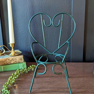 Vintage Green Heart Shaped Plant Pot Chair Holder, Unique Plant Pot Decor, Vintage Small Chair