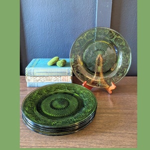 Antique Green Depression Glass Daisy Dinner Plates, Antique Green Indiana Glass Daisy Patter Dinner Plates, **Sold Individually**