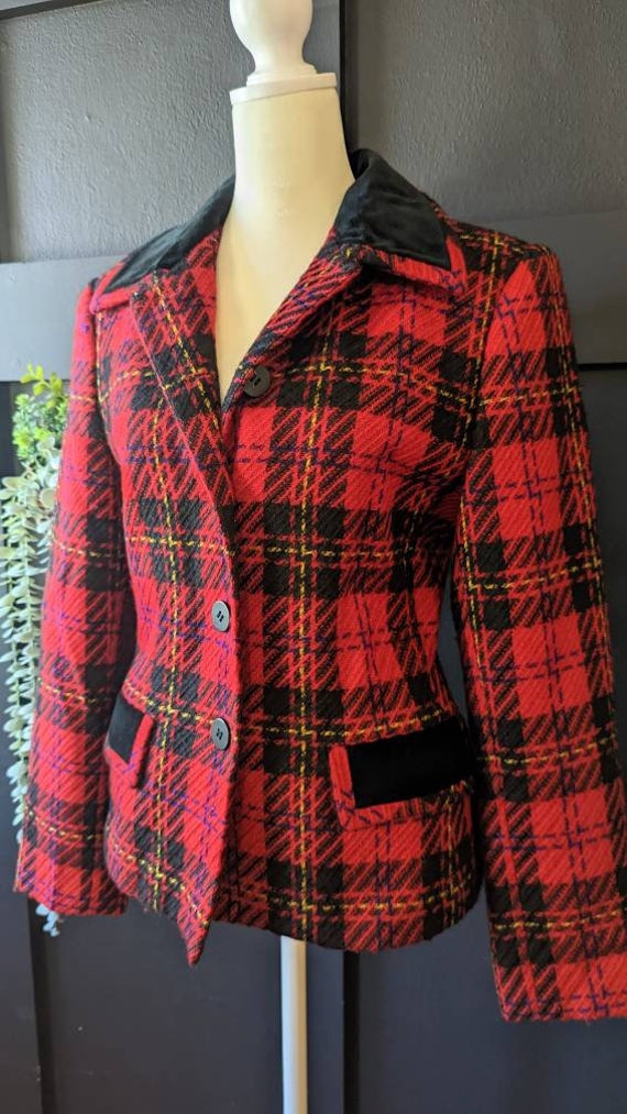 Vintage 1980s Woman's Red and Black Plaid Blazer,… - image 4