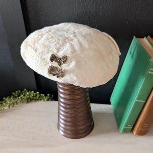 Midcentury White Fur Hat, Vintage Woman&#39;s Hat, Vintage White with Bows Woman&#39;s Hat