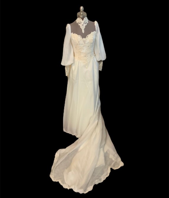Vintage 70s wedding dress