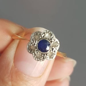 Vintage 18ct Gold Sapphire Diamond Daisy Cluster Ring (Size Q)