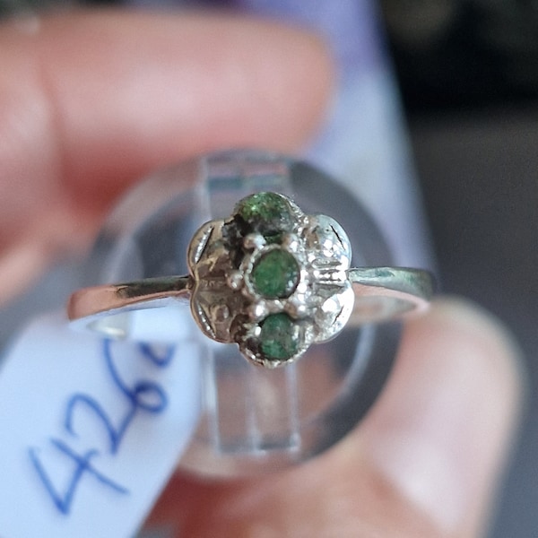 426E Art Deco 1930s sterling silver ring with rough real emeralds size N