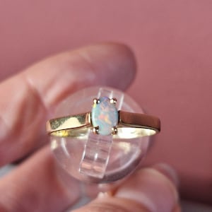 363C vintage/ antique 9ct gold opal solitaire ring size Q
