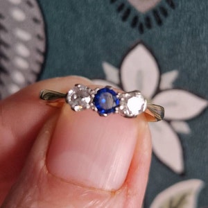 538E Art Deco 1930s period ring in 18ct gold sapphire diamond trilogy size L.5/ 6