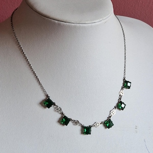 156B 1920s Art Deco rare emerald glass sterling silver necklace