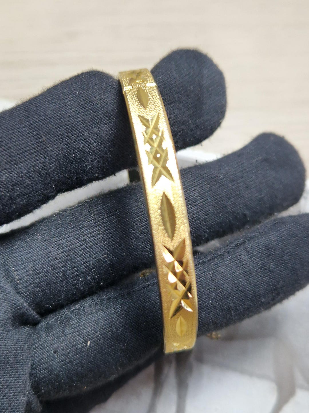 382F 18k RGP Mid Century 1950s to 1980s Etched Bangle - Etsy