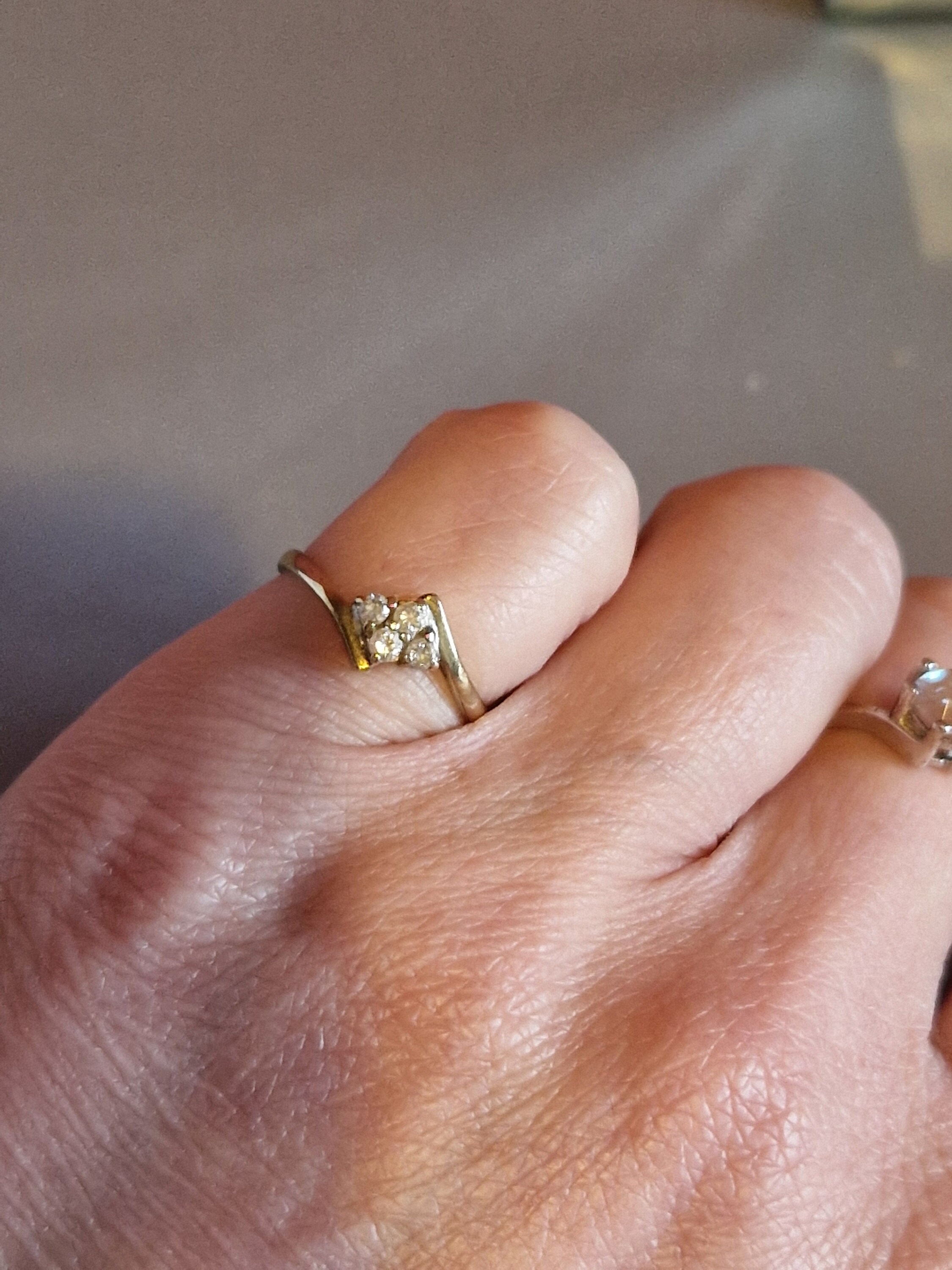 326C Vintage Diamond 9ct Gold Circa 1987 Ring Size J/5 - Etsy 326C Vintage Diamond 9ct Gold Circa 1987 Ring Size J/5 - Etsy