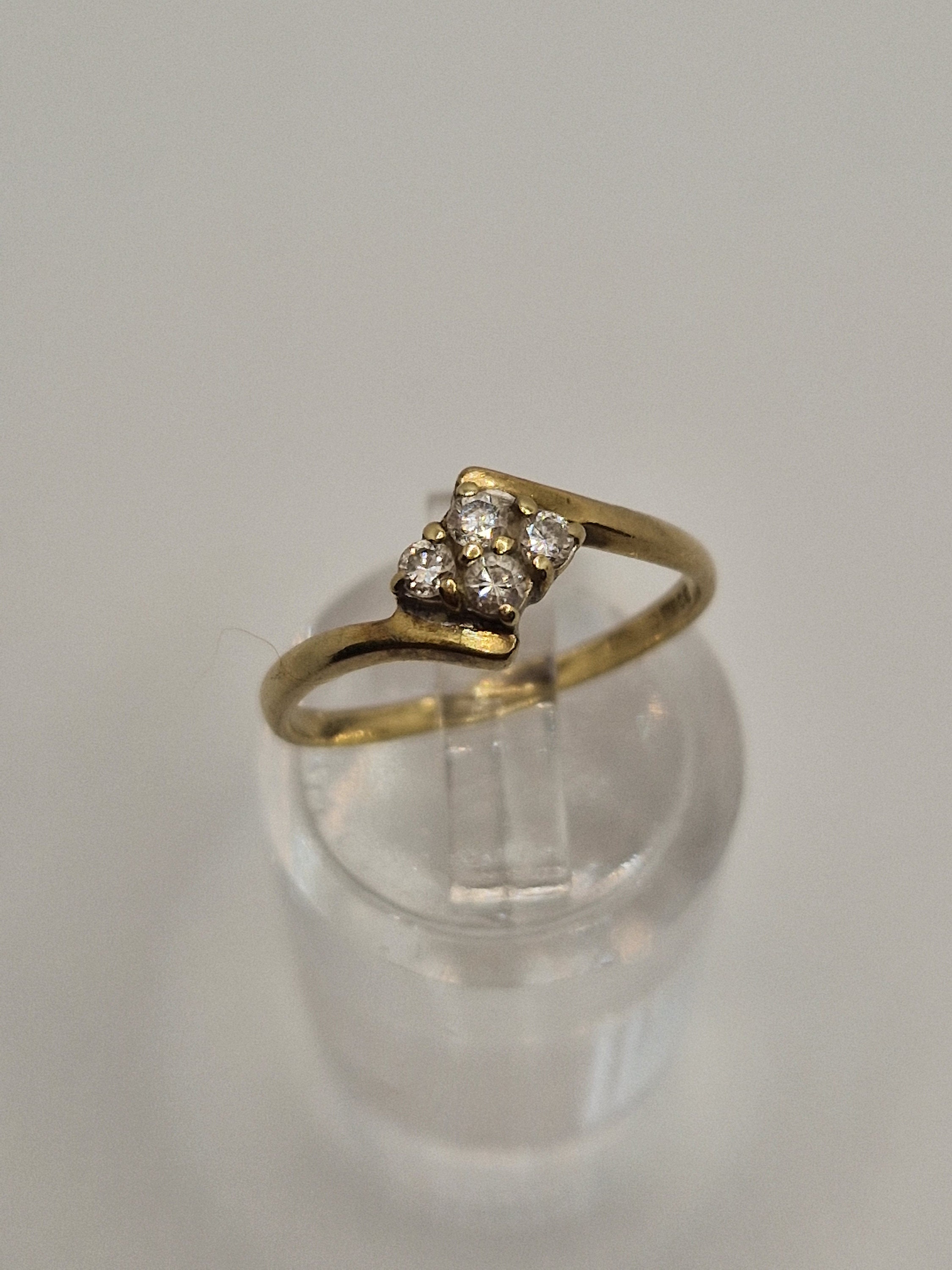 326C Vintage Diamond 9ct Gold Circa 1987 Ring Size J/5 - Etsy 326C Vintage Diamond 9ct Gold Circa 1987 Ring Size J/5 - Etsy
