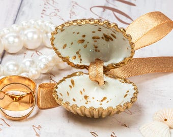 Small Gilded Cockle Shell Ring Box for Weddings & Proposals