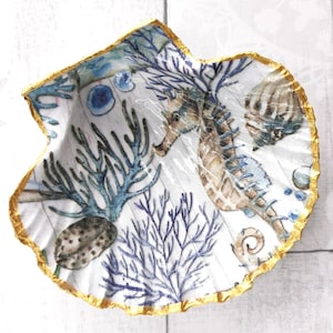 Shell Trinket Dish in a Seahorse Design for Rings and Jewellery