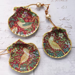 Morris Ornaments - Etsy UK