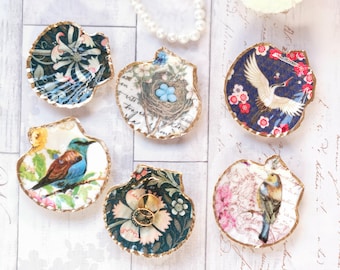 Mini Scallop Shell Trinket Dishes In Different Designs