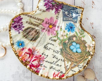 Trinket Dish: Scallop Shell Jewellery Bowl