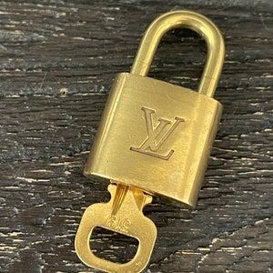 Louis Vuitton Padlock Lock and Key 314 LV Purse Charm Not 