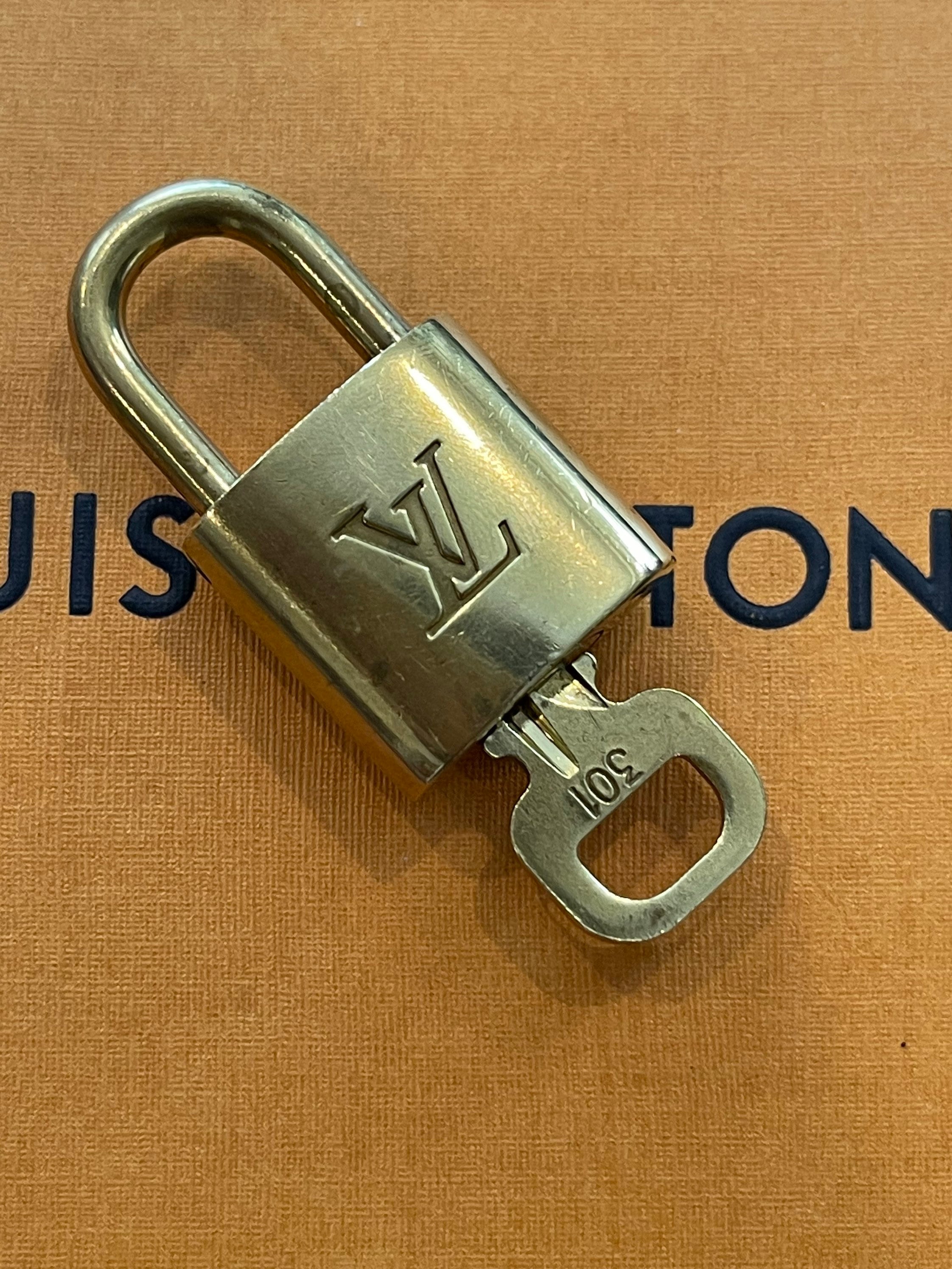 LOUIS VUITTON AUTH BRASS LOCK KEY PADLOCK- POLISHED! Fits all bags! MANY  #'s